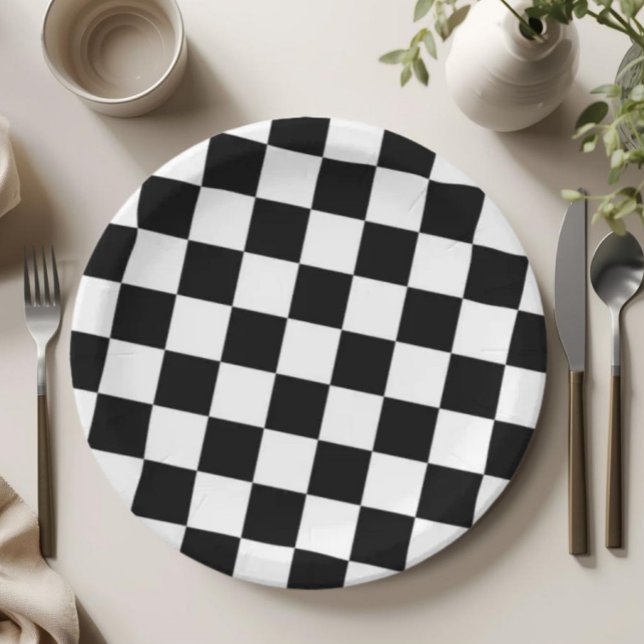 Plato De Papel Fiesta de Cumpleaños con Patrón de Cuadrados Negro (Checkered Black and White Plate, Black and White Party Decor, Checkered Party Plates, Two Cool Party)
