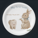 Plato De Papel Fiesta del niño de Bunny First Tooth<br><div class="desc">Colección de Fiestas de dientes de conejito.- Es un Ilustracion moderno y bonito de conejito y diente, perfecto para sus hijos fiestas de dientes de primera. Es muy fácil de personalizar, con sus datos personales. Si necesita cualquier otro producto o personalización que coincida, por favor envíe un mensaje a través...</div>
