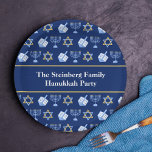Plato De Papel Fiesta del Personalizado del patrón de Cute Hanukk<br><div class="desc">Hermoso plato de papel fiesta Hanukkah de personalizable azul bonito con un fresco patrón de estrella del judaísmo,  ideal para divertidos juegos de Chanukah,  y la menorah judía para una cena o reunión de vacaciones con tu sinagoga.</div>
