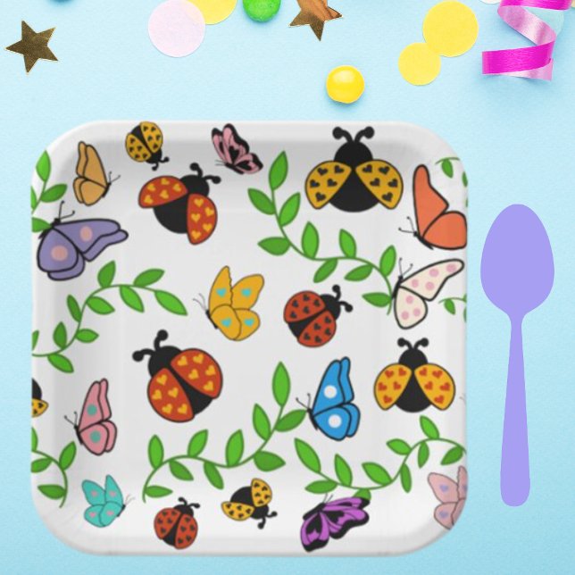 Plato De Papel Fiesta Lady Lovebug y Butterflies (Subido por el creador)