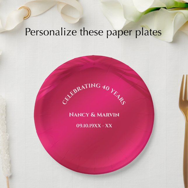 Plato De Papel Fiesta personalizada de aniversario de bodas númer (Personalize these beautiful ruby red pink 40th wedding anniversary party paper plates.
)