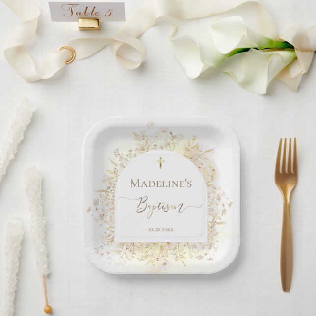 Plato De Papel flores blancas amarillas Bautizo (Boda)