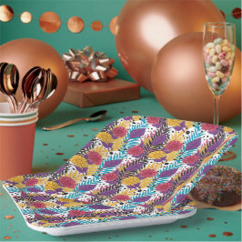 Plato De Papel Flores rosadas y violetas cortadas con pétalos int