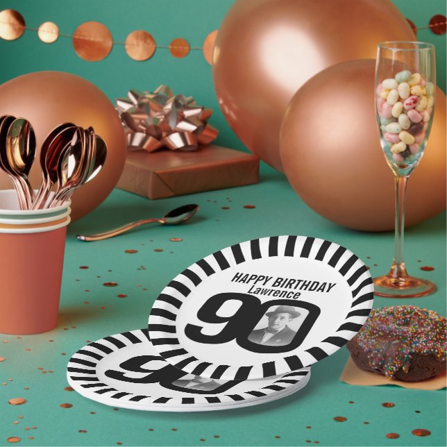 Plato De Papel Fotos y rayas de cumpleaños 90 en blanco y negro (Multi)