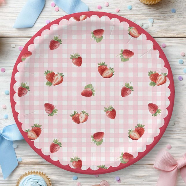 Plato De Papel Fresa Fresca con Patrón de Cuadro Rosa (Strawberry with pink gingham paper plate)