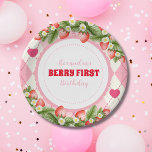 Plato De Papel Fresa primer cumpleaños Fiesta Berry primero<br><div class="desc">Disfrute de la dulzura de su pequeño cumpleaños con nuestras Placas de Primera Papel Berry, Fiesta de cumpleaños. Adornados con fresas vibrantes, estos platos le dan un toque de color y alegría a su celebración. Crea recuerdos inolvidables mientras te reunes para celebrar este momento histórico. Diseñadas tanto para su comodidad...</div>