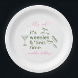 Plato De Papel Funny Green Weenies y Tinis Martini Birthday Party<br><div class="desc">Elige esta divertida plantilla de Funny Green Weenies & Tinis Martini Birthday Party Supplied Party con un Martini vaso hecho a mano y un paquete de salchichas. Esta es la invitación perfecta para una gran ducha de novia, una soltera o una fiesta de cumpleaños. Personalizar el diseño con los detalles...</div>