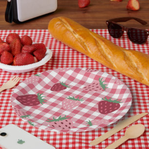 Plato De Papel Gingham Pink & Red Strawberry Berry