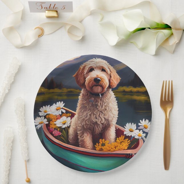 Plato De Papel Goldendoodle en un remo: Una aventura escénica (Boda)