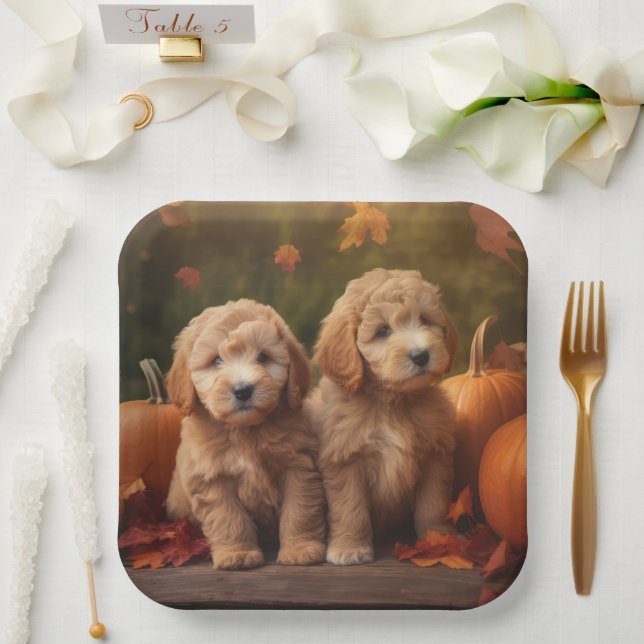 Plato De Papel Goldendoodle Puppy Autumn Delight Pumpkin (Boda)
