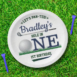 Plato De Papel Golf PAR-TEE Primer cumpleaños<br><div class="desc">Celebre con estilo con estos modernos platos de papel para el primer cumpleaños. El diseño es fácil de personalizar con tu propia redacción y tu familia y amigos estarán encantados cuando vean estos fabulosos platos fiestas.</div>