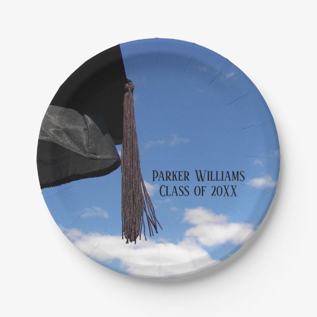 Plato De Papel Gorra negra de graduación en el cielo (Anverso)