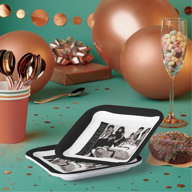 Plato De Papel Gossip Chica Black and White Group Graphic (Multi)