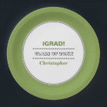 Plato De Papel Grad. Partido de Graduación Personalizada<br><div class="desc">Grad. Placas de papel de grupo de graduación con nombre,  año y texto personalizados. Invitaciones a la fiesta de graduación coincidente,  Favoritos a la fiesta de graduación y regalos disponibles en la categoría de graduación de nuestra tienda.</div>
