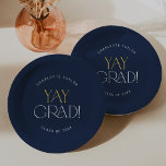 Plato De Papel Graduación de grado de la Marina de Oro de Fiesta<br><div class="desc">Estos modernos platos de papel de graduación de yay yay de la marina de fete son perfectos para un simple fiesta de grad. El diseño presenta una elegante tipografía boho con un toque sofisticado en un elegante azul marino y dorado amarillo. Personalice sus placas de papel con el nombre del...</div>