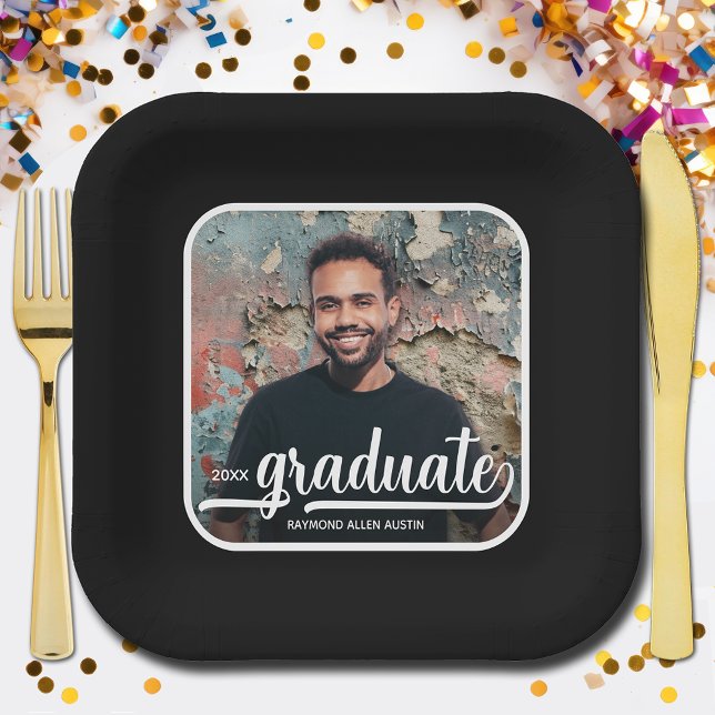 Plato De Papel Graduación Foto Negrita Fiesta de Graduación de Sc (Photo Bold Script Graduation Party Black Square Paper Plates)
