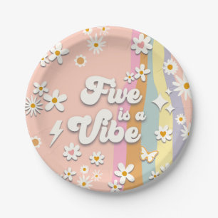 Plato De Papel Groovy Five es una placa de cumpleaños de Vibe