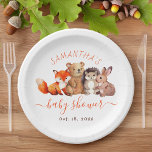 Plato De Papel Guión rojo de Woodland Baby Shower Cute Forest Ani<br><div class="desc">Para una ducha de bebé con tema Woodland. En la parte delantera, tiene algunos lindos animales del bosque: un zorro rojo, un cachorro de oso marrón, un erizo y un conejo. encima de ellos, el nombre está escrito en capas rojas, como texto arqueado. Debajo de ellos, las palabras "baby ducha"...</div>