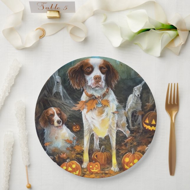 Plato De Papel Halloween Brittany Spaniel con calabazas aterrador (Boda)