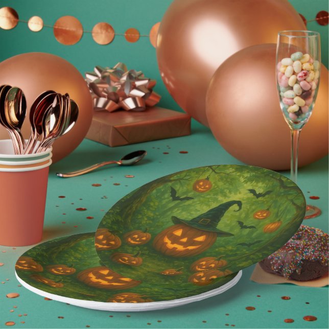 Plato De Papel Halloween paper plates that blend in with nature (Multi)