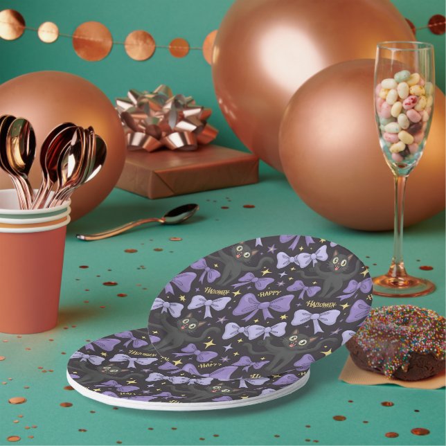 Plato De Papel Halloween sin foco, un gato negro y un baño adormi (Multi)