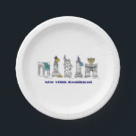 Plato De Papel Hanukkah NYC Chanukah<br><div class="desc">Cuenta con un original ilustracion con lápiz y tinta de varios monumentos de la ciudad de Nueva York "vestidos" para las vacaciones. Perfecto para las celebraciones de Hanukkah.</div>