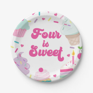 Plato De Papel Helado y pastel cuatro es dulce cumpleaños 4