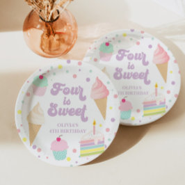 Plato De Papel Helado y pastel cuatro es dulce cumpleaños 4