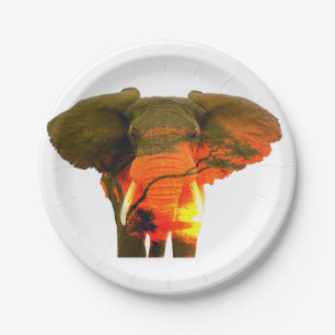 Plato De Papel Hermoso elefante africano en el Serengeti