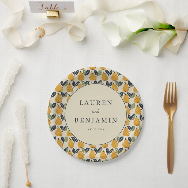 Plato De Papel Ilustración de pera de crema alegre (Boda)