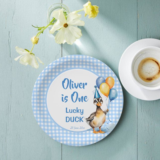 Plato De Papel Impresión de un cumpleaños de gingham azul de pato (One lucky duck blue gingham birthday party printed paper plates personalized tableware mallard duck)