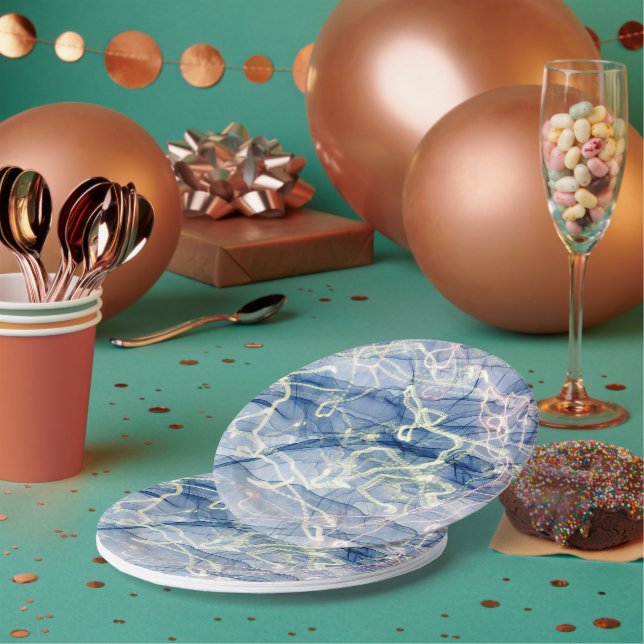 Plato De Papel ¡Increíble merodeo! (Multi)