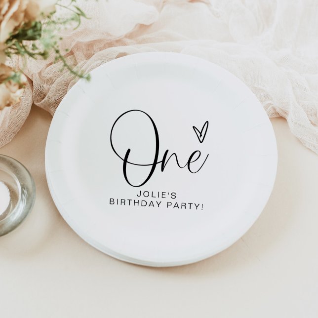 Plato De Papel JOLIE Modern Boho One Heart First Birthday (Subido por el creador)