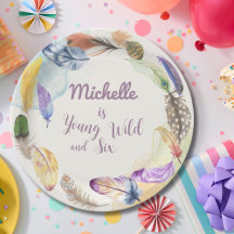 Jóvenes plumas de boho silvestre y acuarela