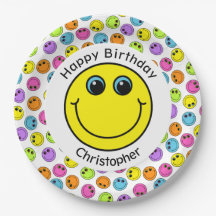 La colorida Emoji enfrenta fiesta de cumpleaños