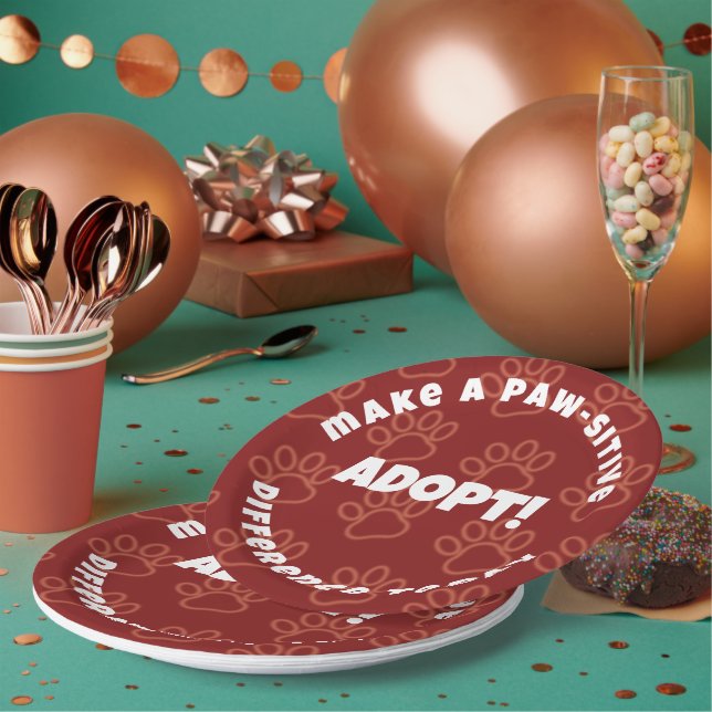 Plato De Papel ¡Las Huellas Rojas Cuestas Hacen una Diferencia Pa (Multi)