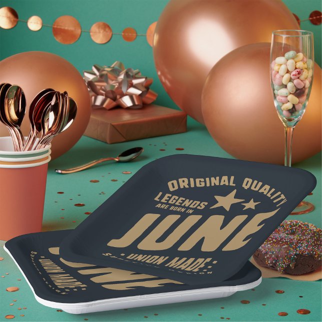 Plato De Papel Las leyendas nacen en junio de calidad original (Subido por el creador)