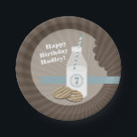 Plato De Papel Leche   Cumpleaños de las galletas - azul<br><div class="desc">La fiesta de cumpleaños platea la atracción de un ilustracion de la botella de leche y de galletas rayadas.</div>