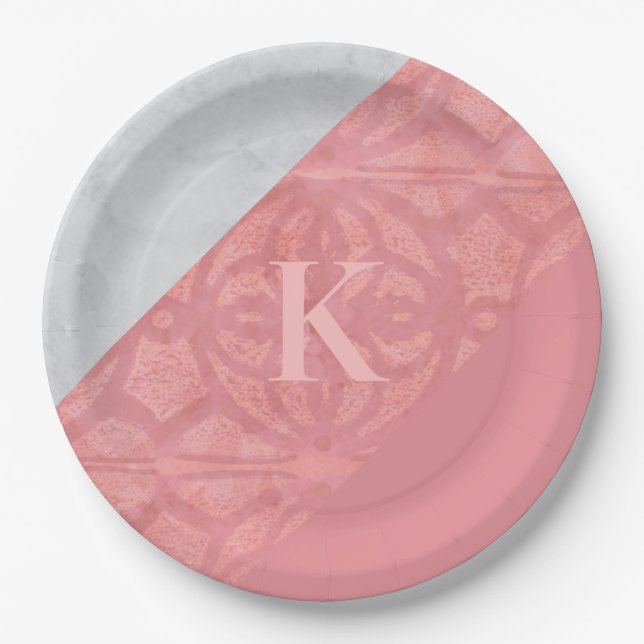 Plato De Papel Letra rosa rudimentaria y acuarela gris (Anverso)