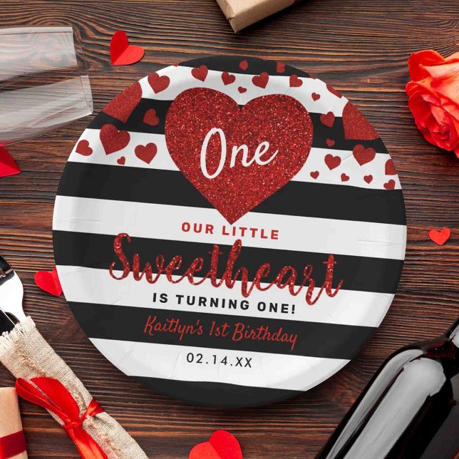 Plato De Papel Little Sweetheart Valentine's Day Any Age Birthday (Subido por el creador)