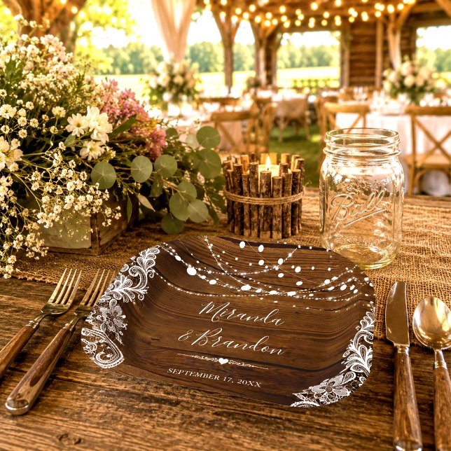Plato De Papel Luces de Cadena y Encaje Boda de Madera Rústica (Subido por el creador)