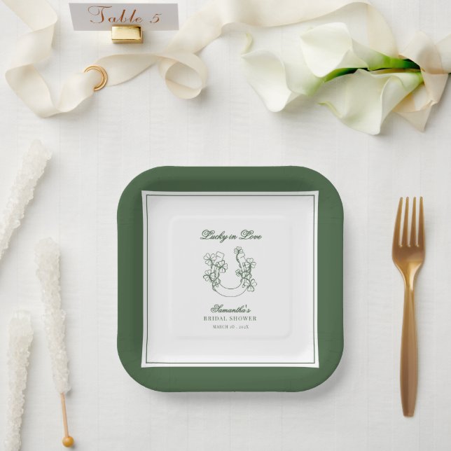 Plato De Papel Lucky in Love Shamrock Horseshoe Bridal Shower (Boda)