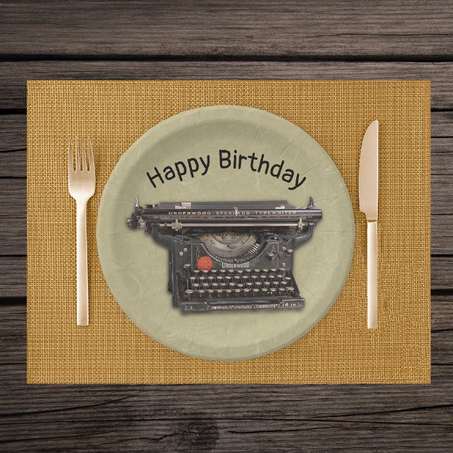 Plato De Papel Magnífica máquina de escribir manual negra Tan par (Vintage black manual typewriter on Happy Birthday marbled tan paper party dinner plates.)
