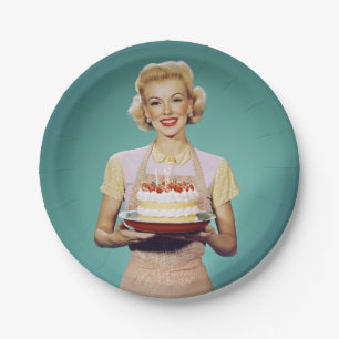 Plato De Papel Mamá retro sostiene un pastel de celebración