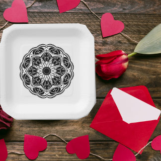 Plato De Papel Mandala cuadrado floral en blanco y negro