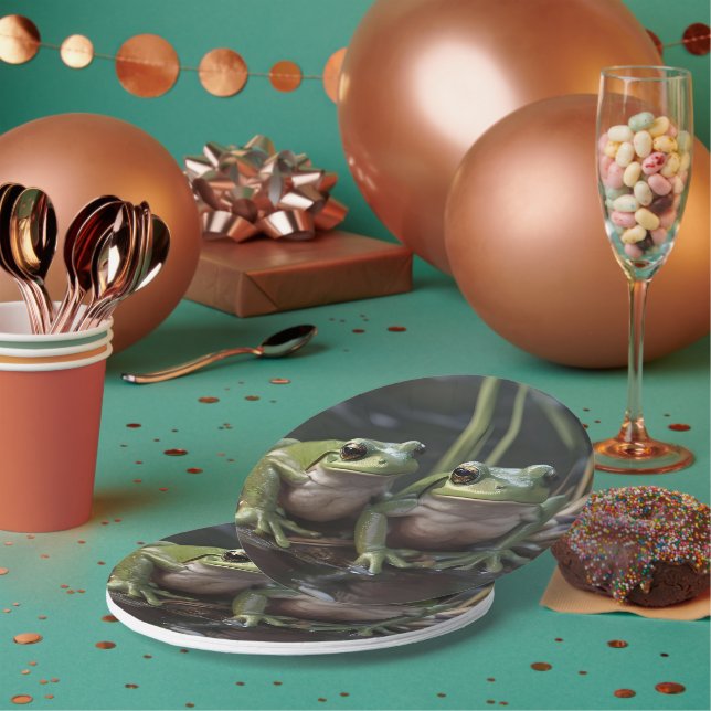 Plato De Papel Maravillas ribereñas: Dos ranas verdes rollizas ju (Multi)