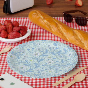 Plato De Papel Margaritas en blanco y azul sobre vidrio marino