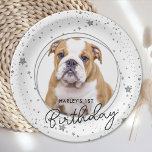 Plato De Papel Mascota personalizado Foto Purpurina Plata Estrell<br><div class="desc">¡Puppy Pawty! Añada el toque final a su cumpleaños de cachorros o perros con este elegante plato de papel fiesta de mascota personalizado de plata y estrellas purpurinas. Añade la foto favorita de tu cachorro y personaliza con nombre, cumpleaños de edad! Vea la colección de cumpleaños de Puppy Dog para...</div>