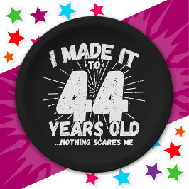 Plato De Papel Meme sarcástico de 44 años de antigüedad: 44 años