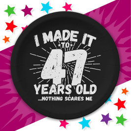 Plato De Papel Meme sarcástico de 47 años de antigüedad: 47 años